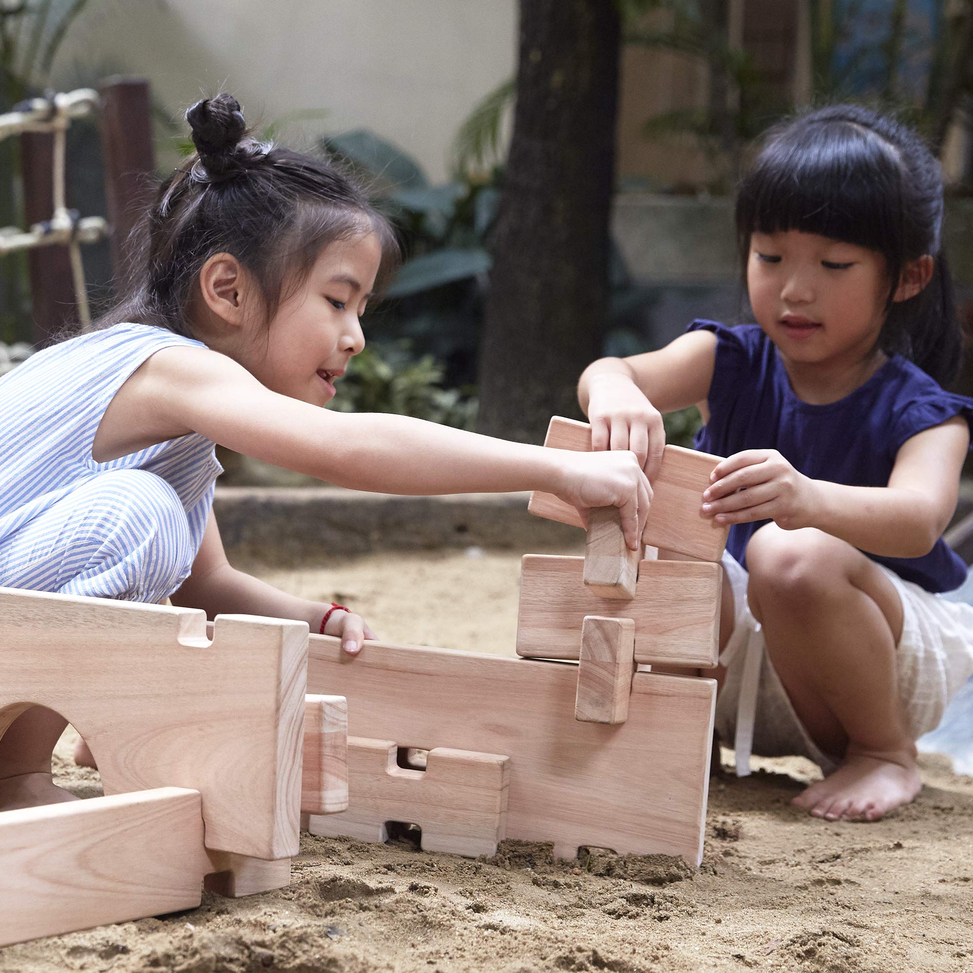 Wooden Notch Blocks Set